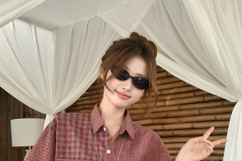 Short-Sleeved Plaid Shirt with Pocket Detail