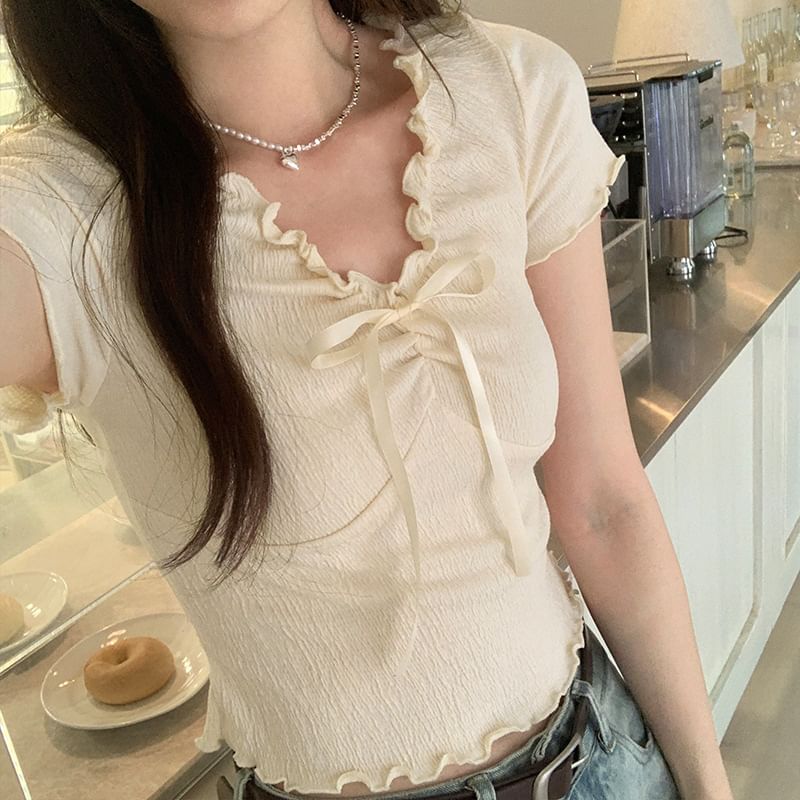 Short-Sleeve V-Neck Top Lace Crop