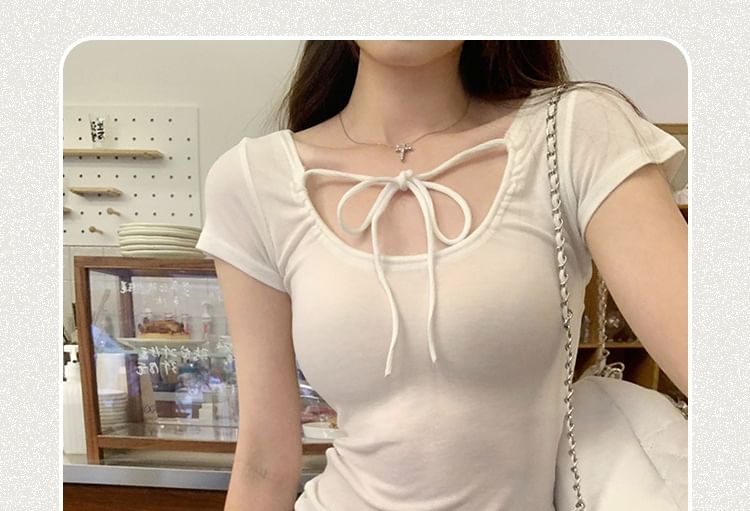 Plain Crop Top U-Neck Short-Sleeve