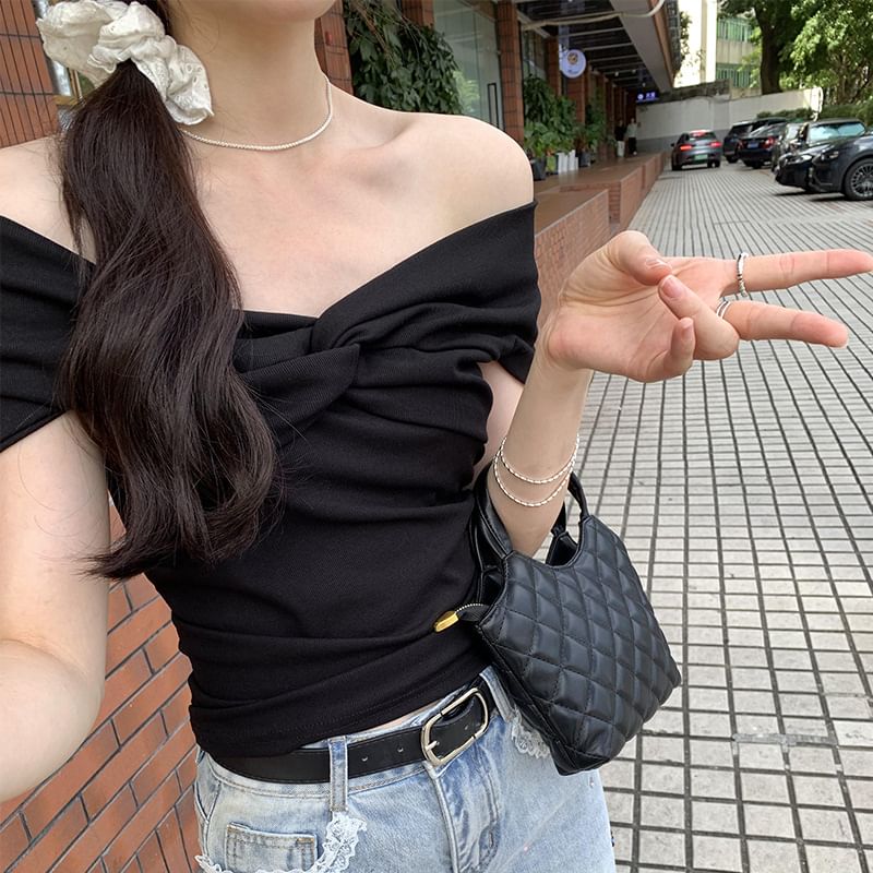 Plain Short-Sleeve Top Off Shoulder Twisted