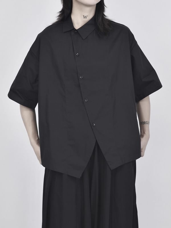Asymmetrical Plain Shirt with Short Sleeves and Modern Cut