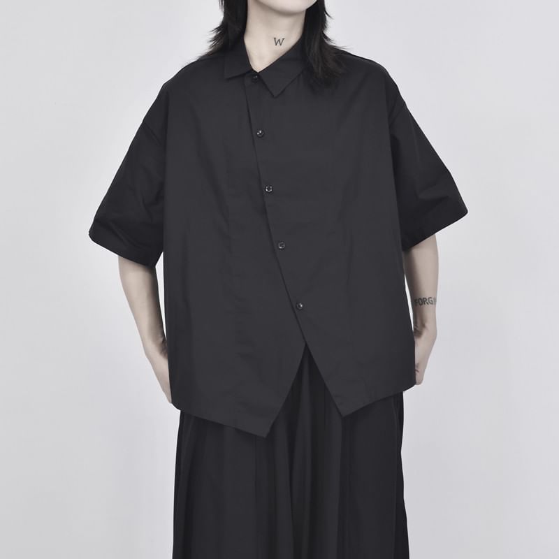 Asymmetrical Plain Shirt with Short Sleeves and Modern Cut
