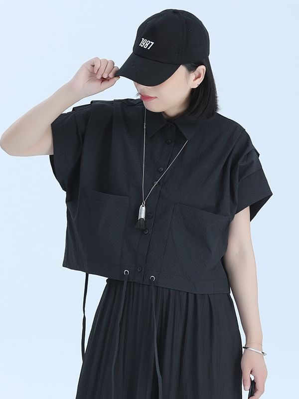 Pocketed Plain Shirt with Short Sleeves and Relaxed Casual Fit