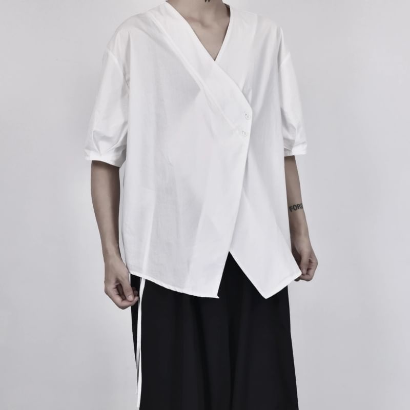 Plain Shirt with Short Sleeves and Flattering V-Neckline Cut