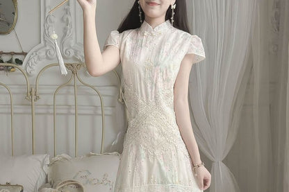 Mock Two-Piece Short-Sleeve Floral Midi A-Line Qipao