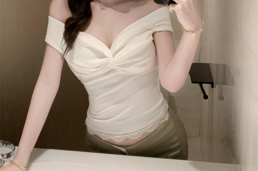 Slim Fit Lace Panel Crop Top