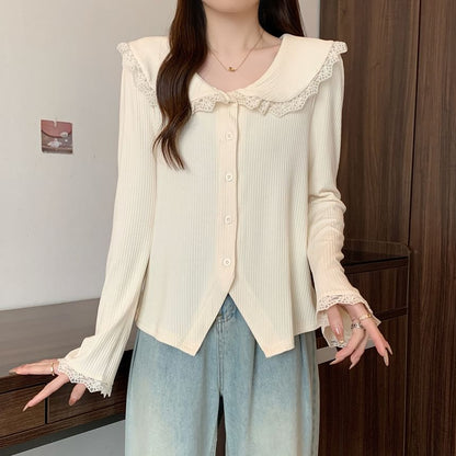 Long-Sleeve Ribbed Button Lace Top