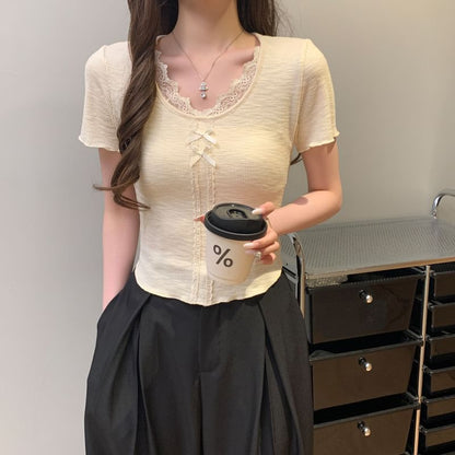 Scoop Neck Lace Trim Tee
