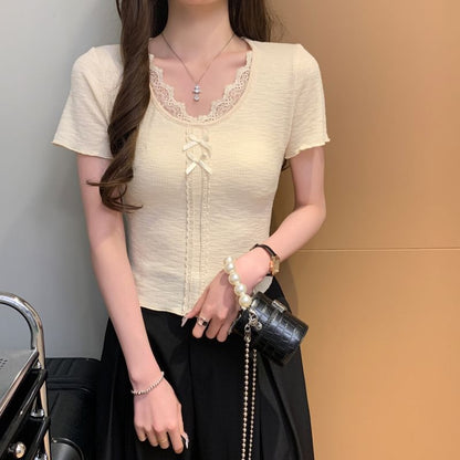 Scoop Neck Lace Trim Tee