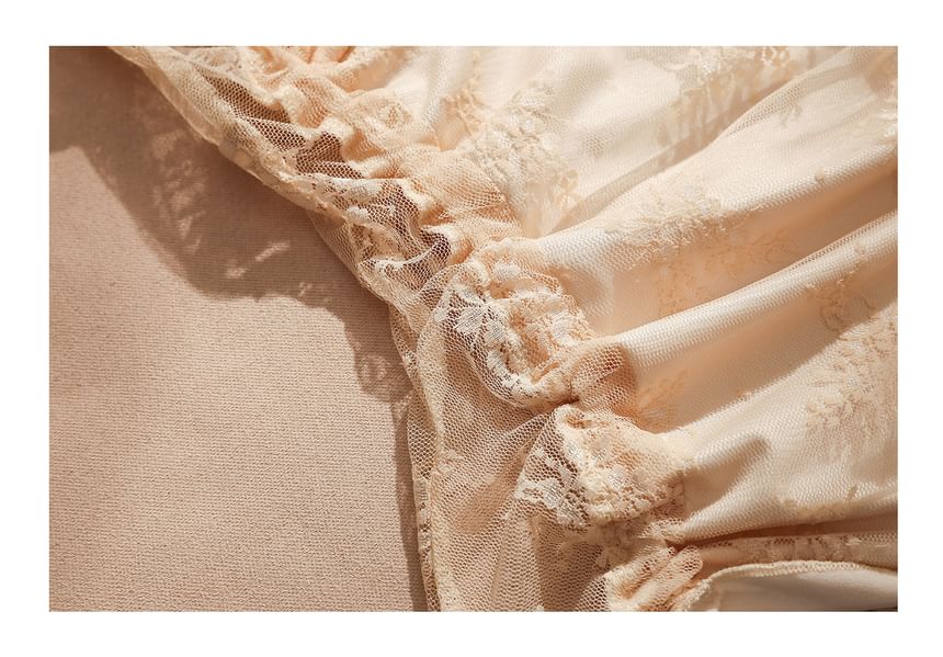 Sleeveless Jacquard Halter Ruffle Lace Crop Top