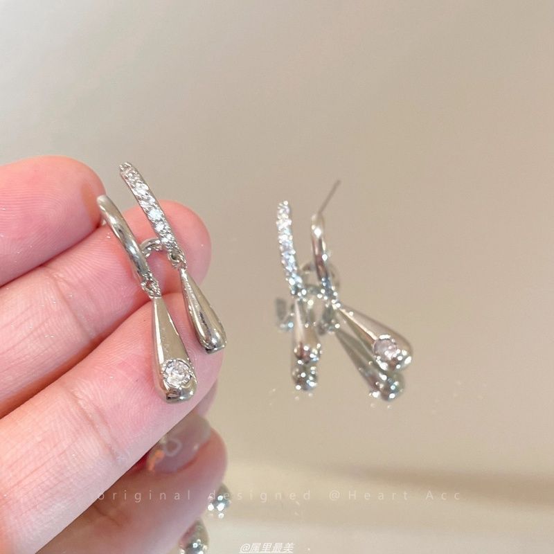 Drop Alloy Rhinestone Droplet Earring