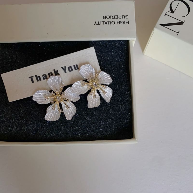 Floral Alloy Statement Earring
