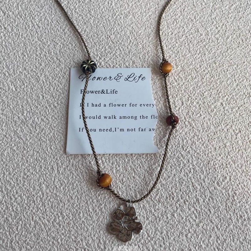 Floral Necklace Faux Pendant Gemstone Cord