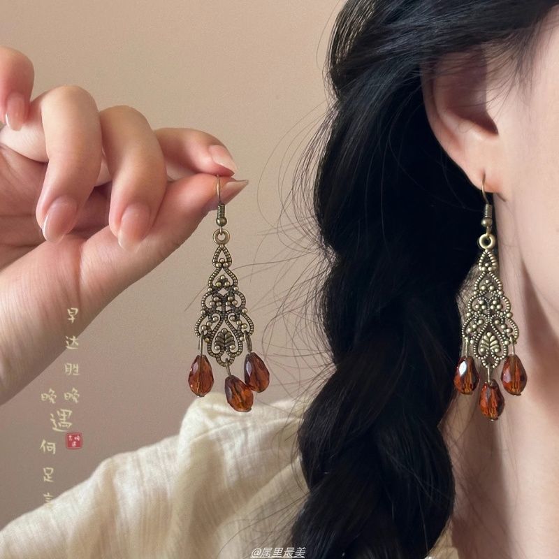 Faux Chandelier Gemstone Alloy Earring
