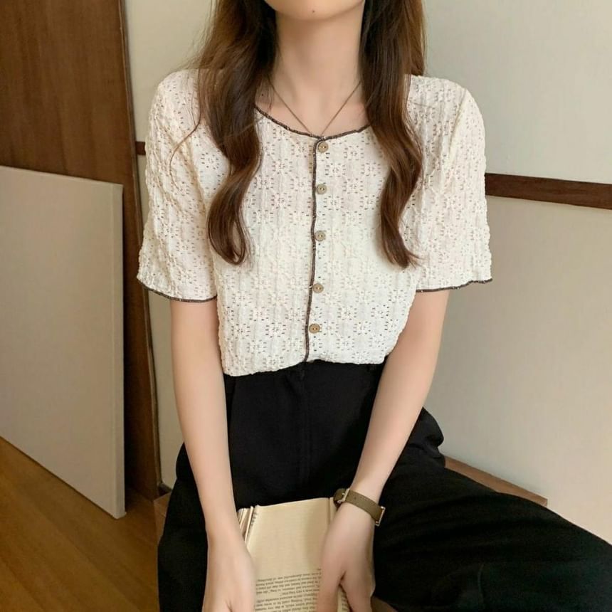 Puff-Sleeve Contrast Button-Up Lace Blouse