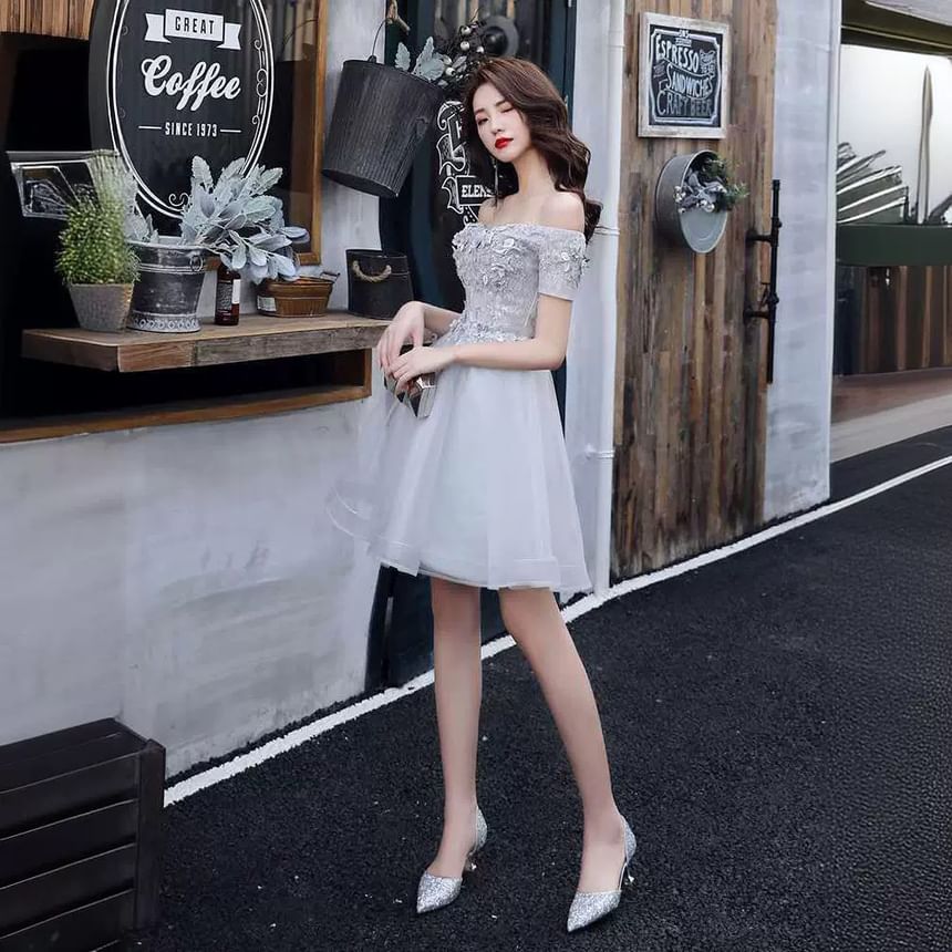 Short Sleeve Off Shoulder Plain Floral Applique Mesh Mini A-Line Cocktail Dress