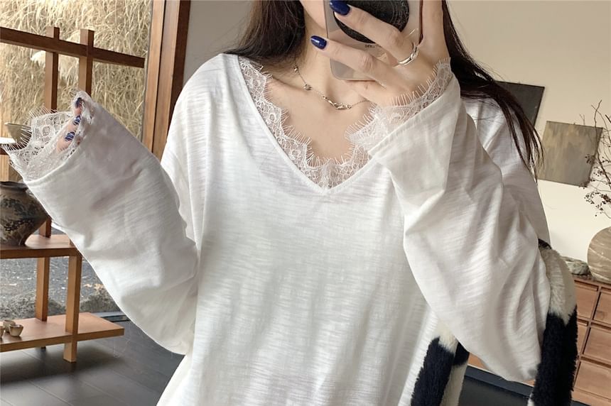 V-Neck Lace Trim T-Shirt and Pointelle Cardigan