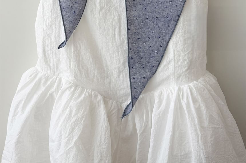 Floral Headkerchief Print