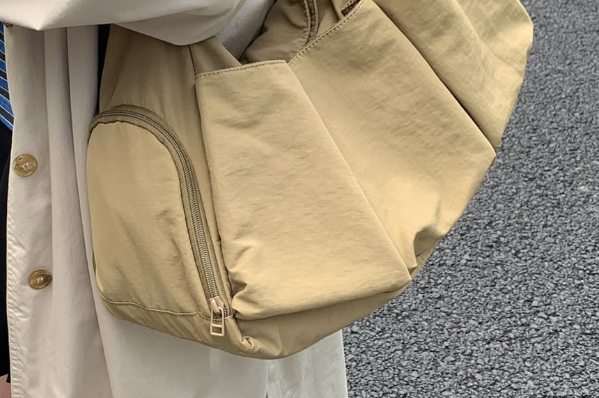 Plain Zip Shoulder Bag