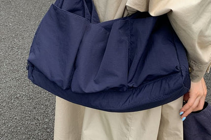 Plain Zip Shoulder Bag