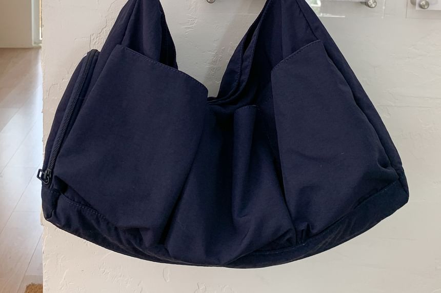 Plain Zip Shoulder Bag
