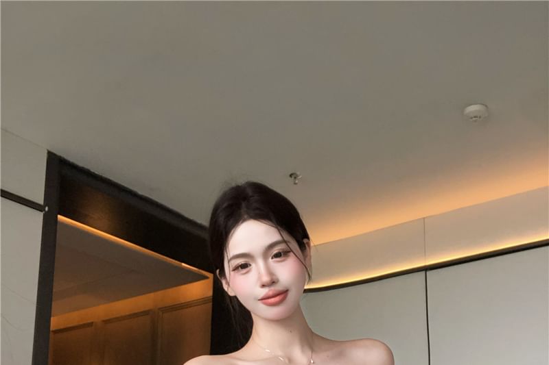 Off-Shoulder Lace Slim Fit Crop Top with Long Sleeves