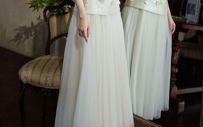 Sleeveless Round Neck Flower Accent Mesh Panel Maxi A-Line Wedding Dress