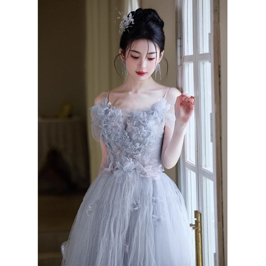 Accent Spaghetti A-Line Mesh Gown Strap Evening Flower