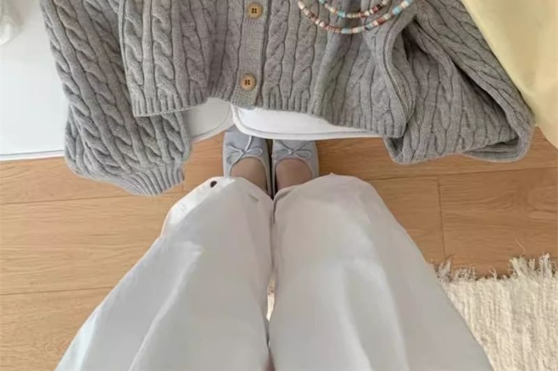 V-Neck Solid Cable Knit Cropped Cardigan