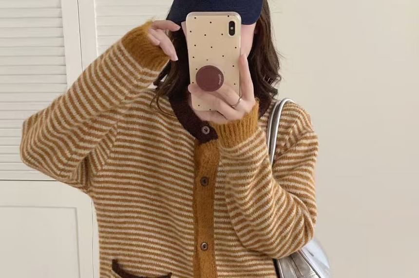 Round Neck Striped Contrast Trim Cardigan