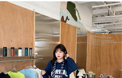 Plus Size Lettering Applique Necktie Hoodie