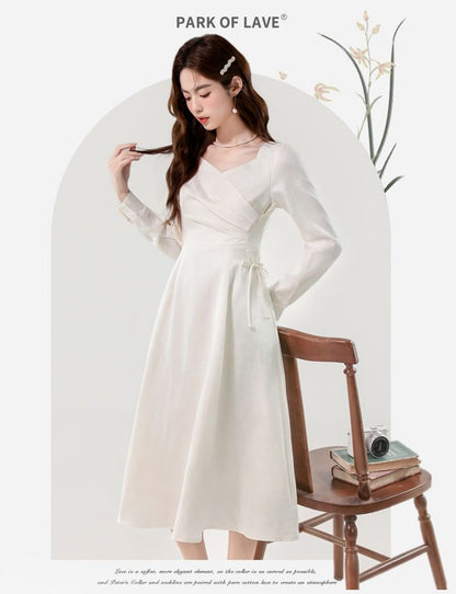 Long-Sleeve V-Neck Plain Ruched Midi A-Line Dress