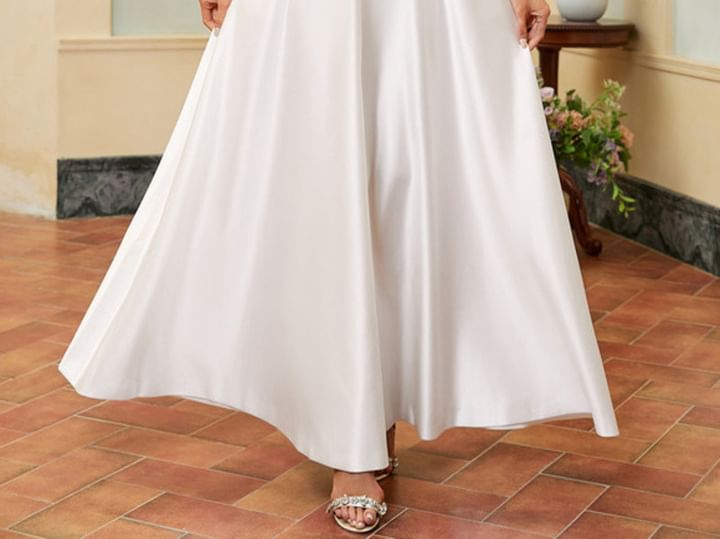 V-Neck Sleeveless Plain Gown A-Line Evening