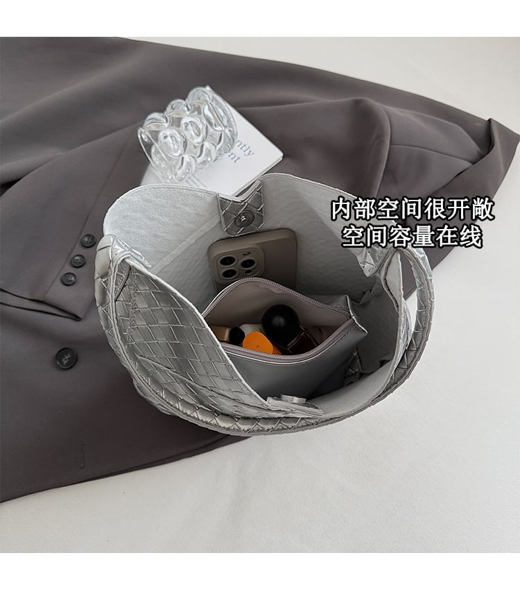 Woven Shoulder Bag