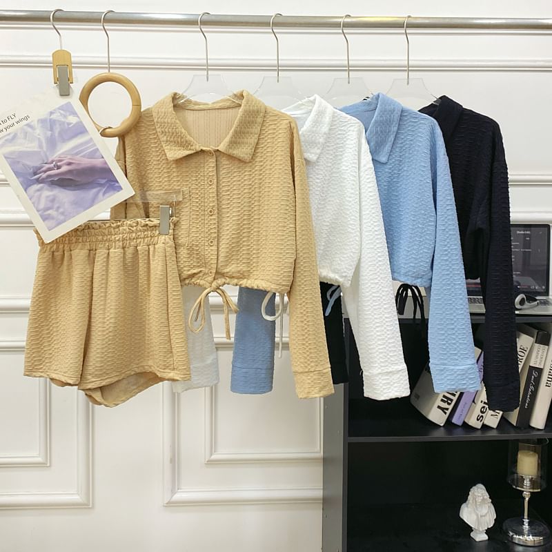 Matching Set: Buttoned Collar Crop Blouse & High-Rise Solid Shorts