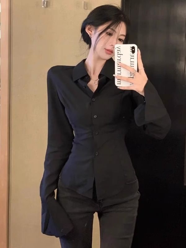 Buttoned Collared Slim Blouse with Long Sleeves