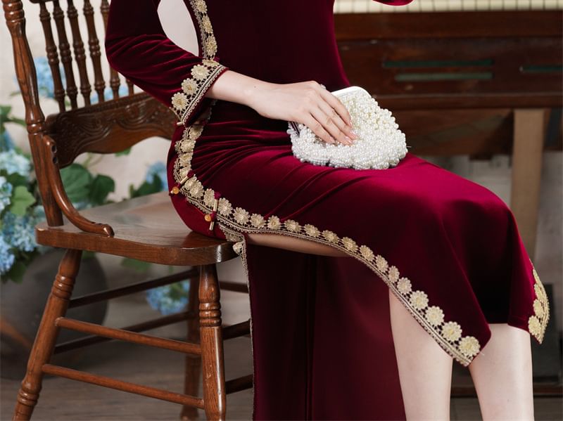Long-Sleeve Velvet Midi Qipao