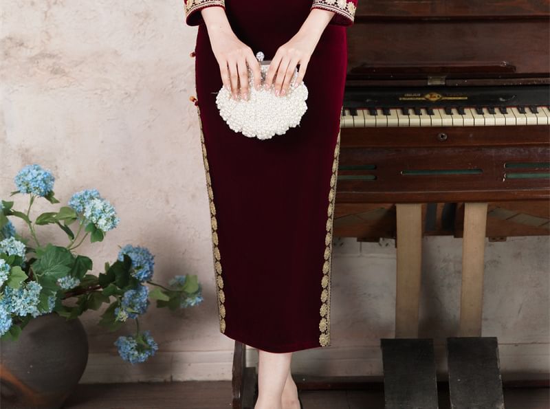 Long-Sleeve Velvet Midi Qipao