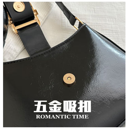 Buckled Plain Shoulder Bag