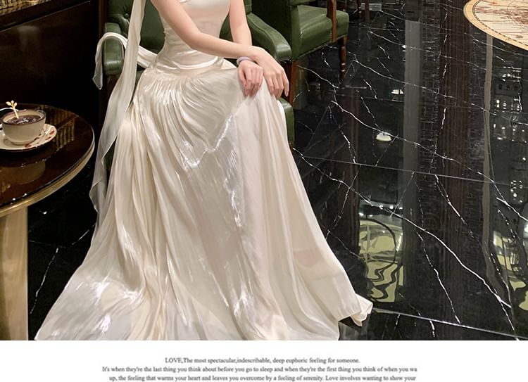 Gown Neck Evening Open Plain Halter A-Line Back