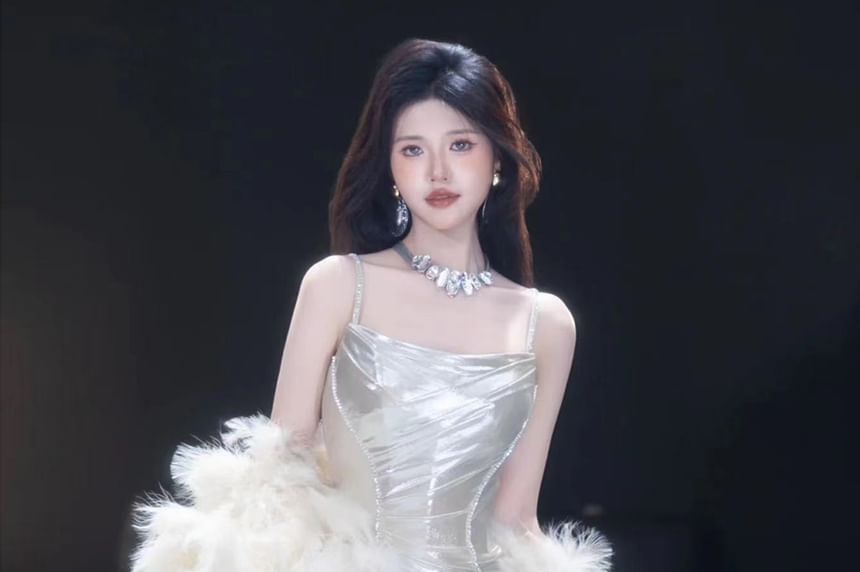 Fluffy Set Evening Spaghetti Shawl Plain / Strap Ruched A-Line Metallic Gown