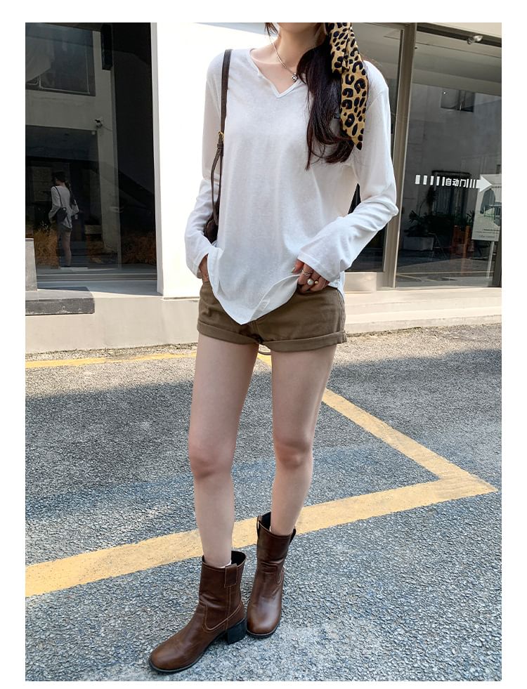 Simple V Neckline Long Sleeve Basic Blouse