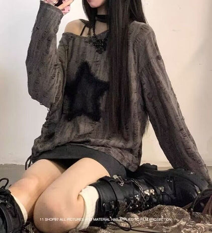 Star Patch Distressed Oversized Crewneck Extended Sleeve Sweatshirt