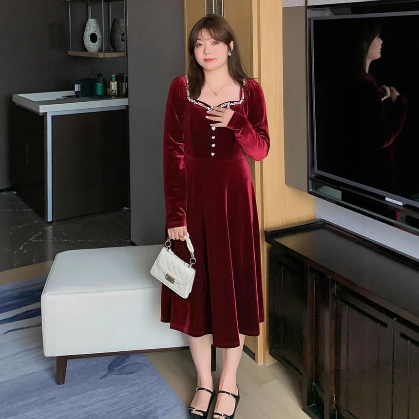 Plus Size Long-Sleeve Sweetheart-Neckline Rhinestone Midi A-Line Velvet Dress