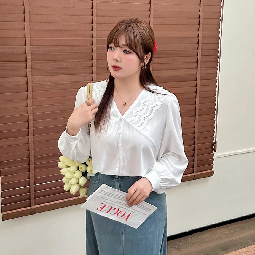 Plus Size Puff-Sleeve V-Neck Lace Trim Blouse