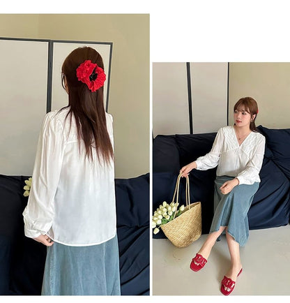 Plus Size Puff-Sleeve V-Neck Lace Trim Blouse