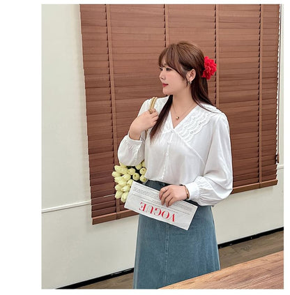 Plus Size Puff-Sleeve V-Neck Lace Trim Blouse