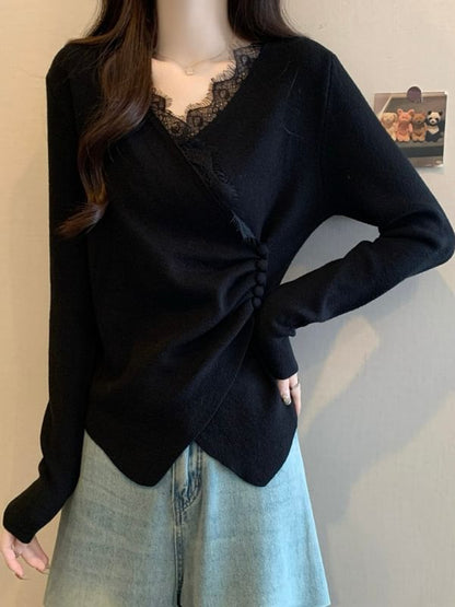 Lace-Trimmed Knit Top with V-Neck and Long Sleeves