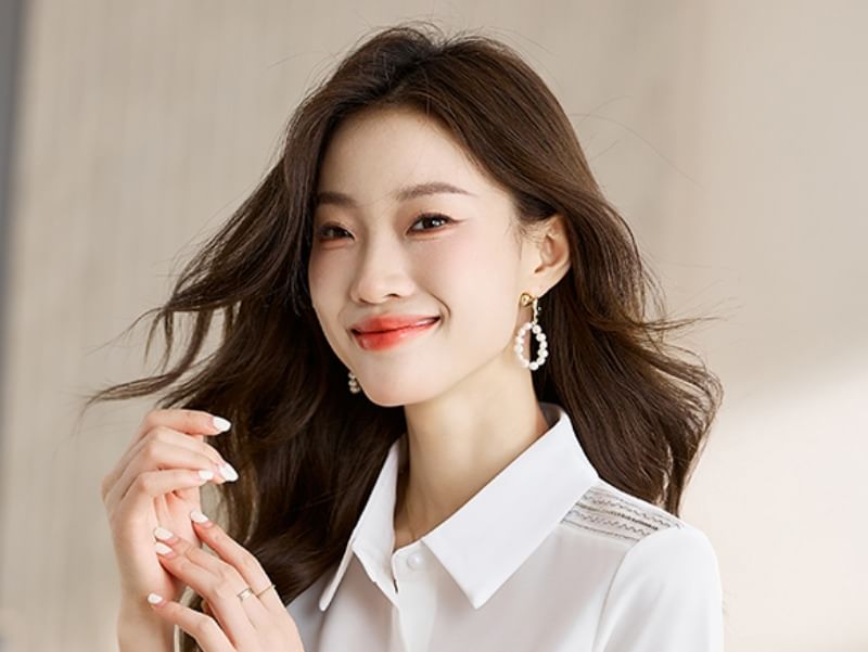 Plain Button-Up Shirt with Collar and Long Sleeves
