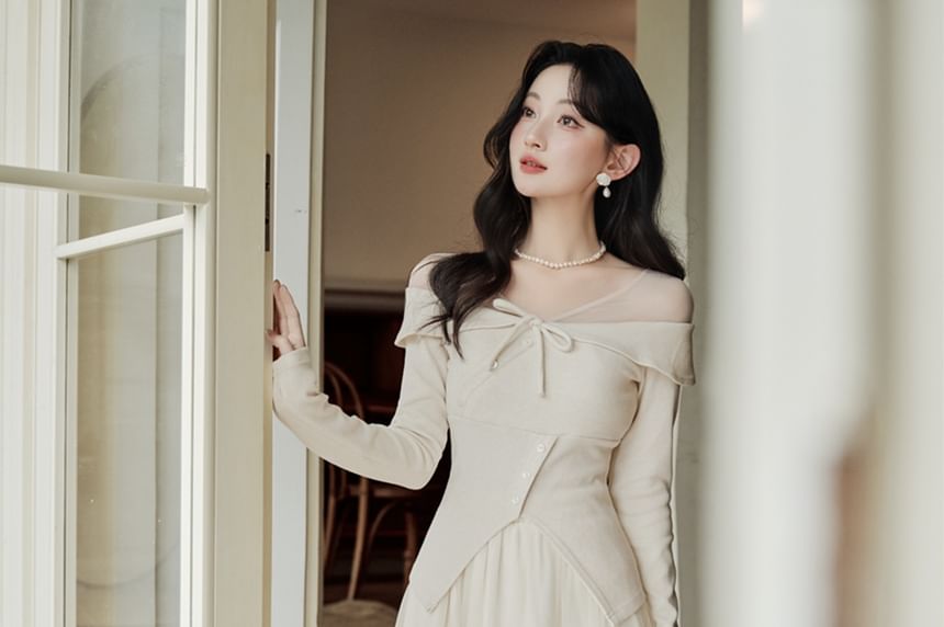 Solid Long-Sleeve Knit Top & High-Rise Maxi A-Line Skirt Set